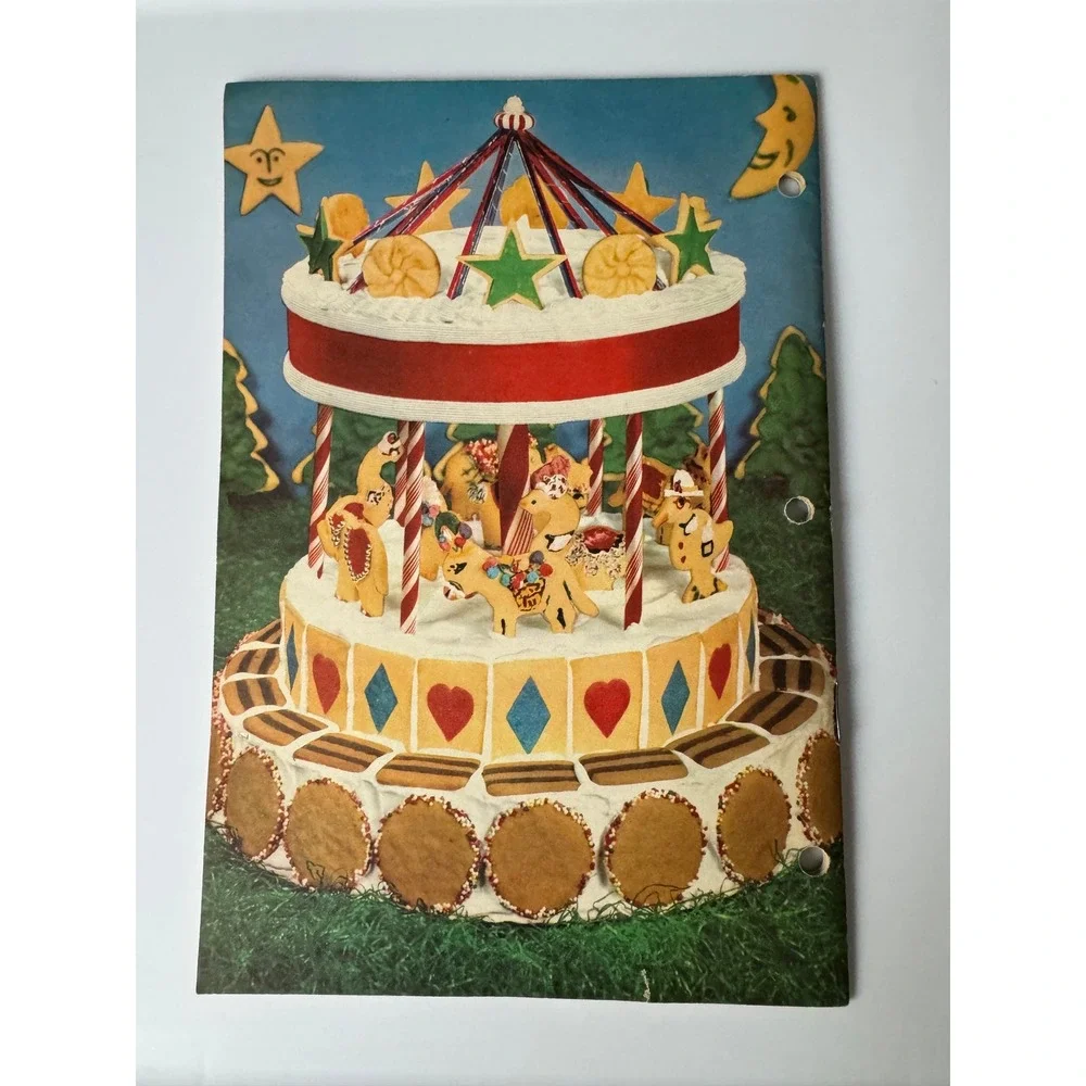 Vintage 1957 Betty‎ Crocker Cooky Carnival Picture Cook Booklet General Mills